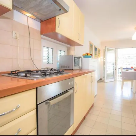 Apartment Dada I Lela Beachfront *